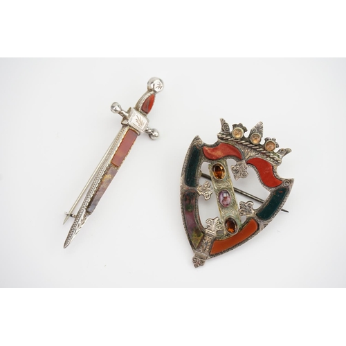 168 - A Victorian Edinburgh “Luckenbooth” Brooch in silver with Scottish Gems. Weight 9.7g. Size 4.7cm x 3... 