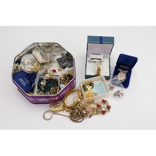 198 - An Elizabeth II Silver Pendant and a Collection of Costume Jewellery, Ladies Sekonda Wristwatch in C... 