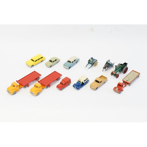 303 - A Tray of unboxed models to include 4 x Dinky Dublo models along with 8 c Matchbox 1/75 series model... 