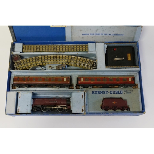 515 - A Hornby Dublo (3-Rail) Gift Set No: EDP2 