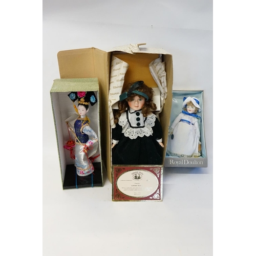 558 - Three Collectors Dolls to include a Royal Doulton 