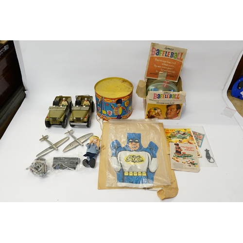 600 - A Collection of Toys to include 2 x Plastic Jeeps, Tin Plate Drum, ABC Batman Chewing Gum Sheet, a B... 