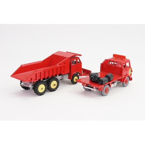 225 - 2 x Dinky Toy models to include a Foden Dump Truck & a Bedford TK Coal Lorry with four Coal Sacks. T... 