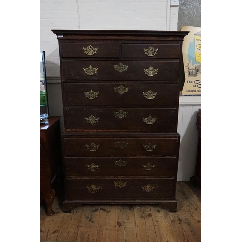 622 - A Victorian Chest on Chest fitted with Two Short & Six Long Graduated Drawers with Original Brass Ha... 