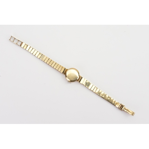 293 - A 9ct Gold ladies 