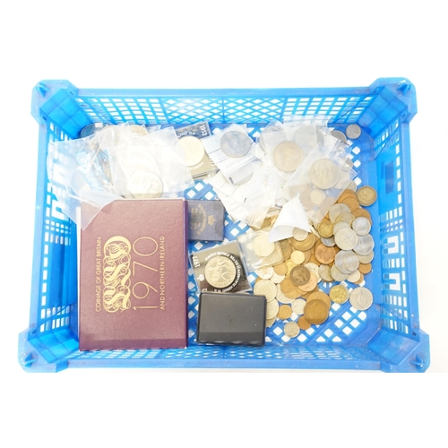 453 - A Tray of British Coins to include Currency Coins, Commemorative Coins, Boxed Sets including a 1973 ... 