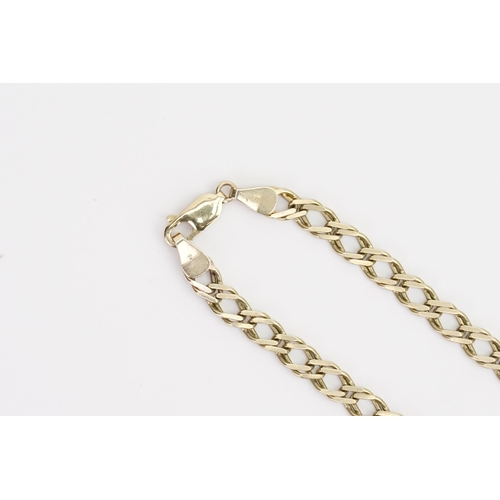 232 - A 9ct Gold Chain Link Necklace. Measuring: 46cms long. Weighing: 16.8 grams.