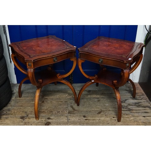 604 - A Pair of American Federal Period designed Side Tables resting on shaped & Curved Bases. Measuring: ... 