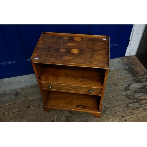 520 - A Reproduction Yew Wood veneered Side Cabinet fitted with a single Drawer & Open Shelf. Measuring: 5... 