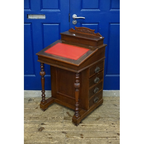 536 - An Edwardian Mahogany Lift-Up Top Davenport with fitted Righthand Side Drawers, Turned Columns & a L... 