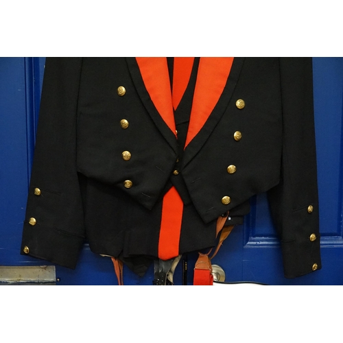 295 - A Royal Artillery Mess Suit with Insignia & Stripe Trousers along with Patches, Buttons & a Parachut... 