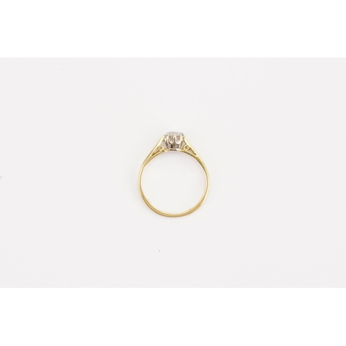 101 - An 18ct Gold Single Stone Diamond Ring set with a Diamond of approx 0.25. Size: K. Weight: 2.2 grams... 