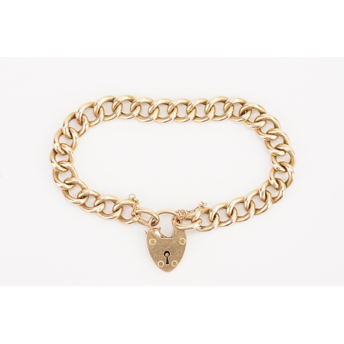 109 - A 15ct love heart locket bracelet, with safety chain. Weight 14.6g.