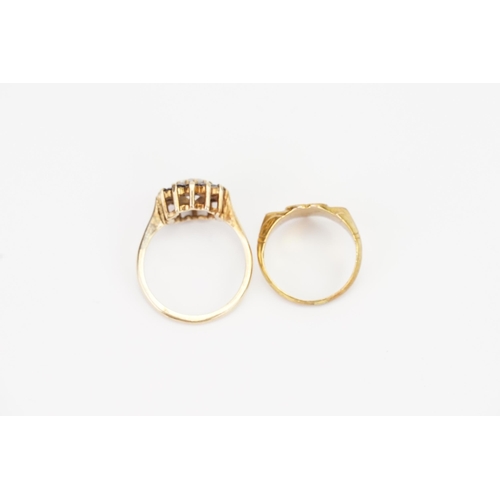 158 - A 9ct Gold ring, along with another ring. Weight 6g.