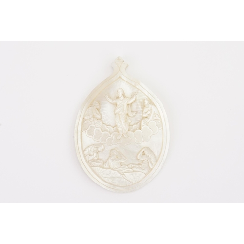 161 - A Late 19th Century Carved Mother of Pearl Devotional Pendent depicting the Resurrection Christ & Di... 