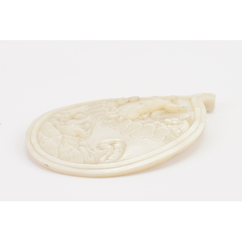 161 - A Late 19th Century Carved Mother of Pearl Devotional Pendent depicting the Resurrection Christ & Di... 