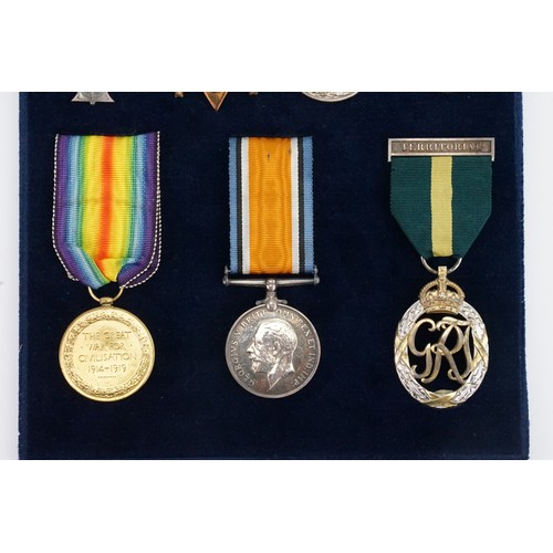 301 - A Collection of World War I medals awarded to 