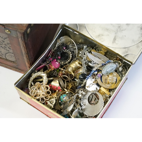 173 - A Leather Bound Travelling Trunk containing of Costume Jewellery to include 1960s Earrings, Bangles,... 