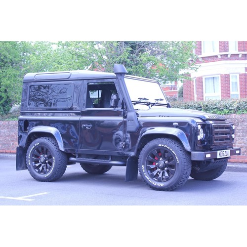 626 - This is a 2015/15 Land Rover Defender 90XS finished in Black with Black Leather. Specification inclu... 