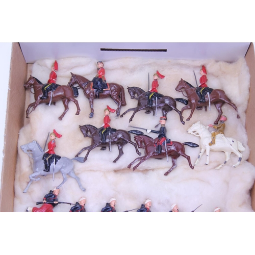 502 - A Collection of Britains Metal Figures to include 8 x Cavalry Men on Horseback, 6 x Rifleman, 3 x Gu... 