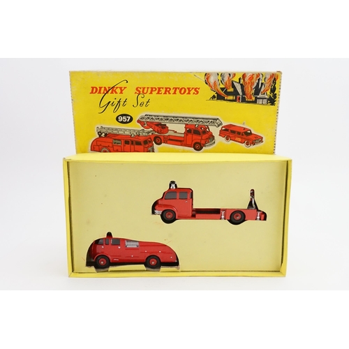 194 - A Scarce Dinky Gift Set No: 957 