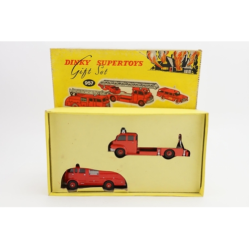 194 - A Scarce Dinky Gift Set No: 957 