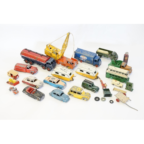 239 - A Tray of Play Worn 1950s Dinky Toys to include a Foden Regent Tanker, Commer Breakdown Truck, Ever ... 