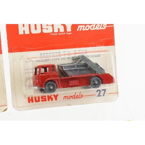 64 - A Collection of Four Corgi/Husky models to include No: 5 