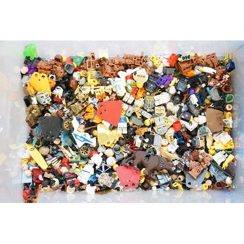 459 - A Collection of LEGO Mini Figures to include Star Wars, Lord of the Rings, Batman, etc along with th... 