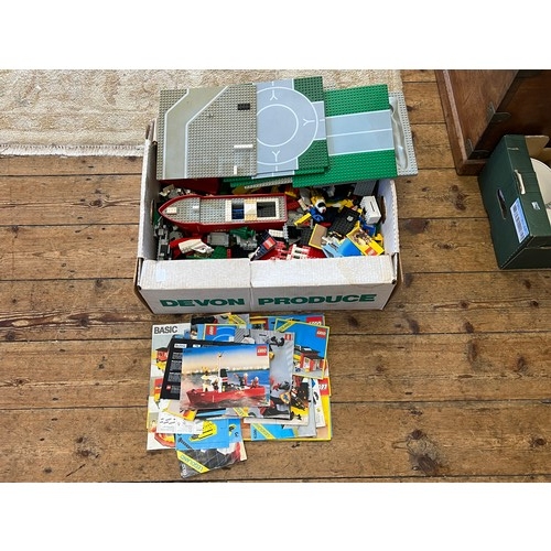 454 - A Large Box of Original Loose Original LEGO to include Boat Hulls, Bases, Figures, etc. Needs Viewin... 