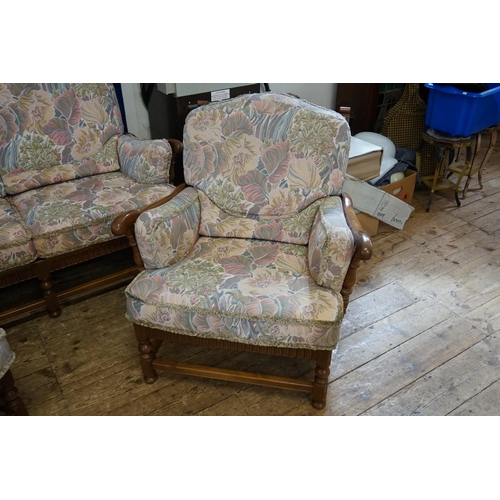 561 - A Modern Ercol Two Seater Settee & Two Easy Chairs with Linen Fold Panel Fronts, Turned Side Columns... 