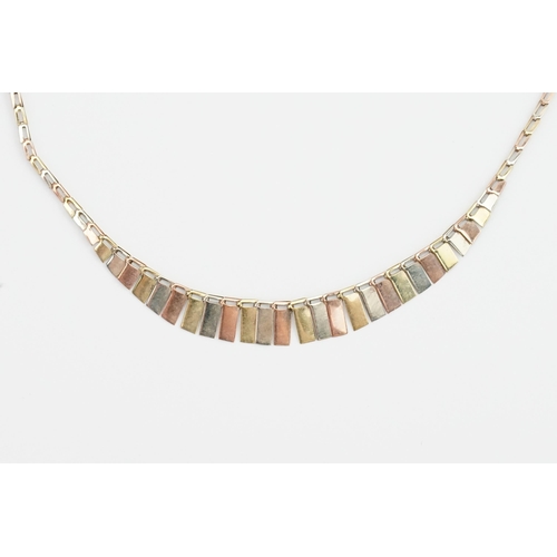 162 - A 9ct tri Gold necklace, with drop key design. Length approx 5.1g. Length 41cm.