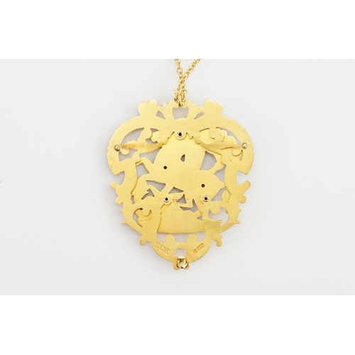 210 - A Spencer's of London 15ct Gold enamelled pendant converted from a Masonry Lodge medal. Depicting Sa... 