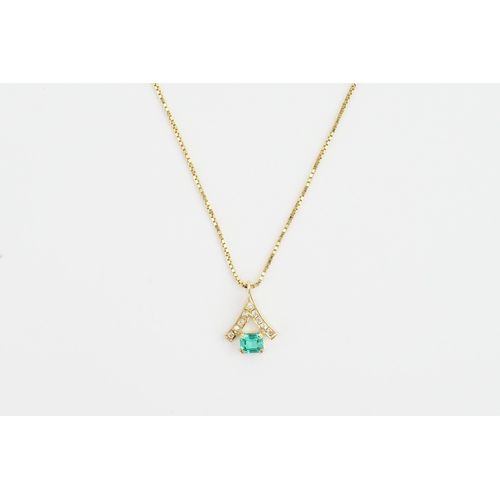 194 - A 18ct Gold (as per insurance valuation) Emerald and Diamond set necklace. Set with 9 Diamonds and a... 