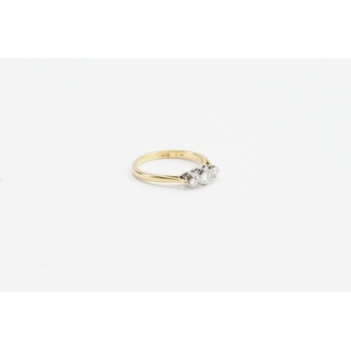 196 - A 18ct Gold Diamond ring, set with three Diamonds (0.05ct either side & 0.18ct centre stone). Weight... 