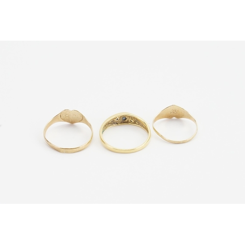 225 - A collection of three 9ct gold rings. Weight 3g.