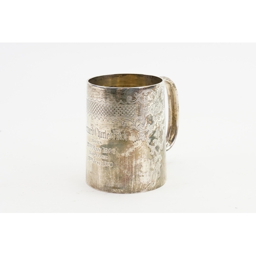 95 - A 1920 silver R & B marked christening mug. Weight 120g.