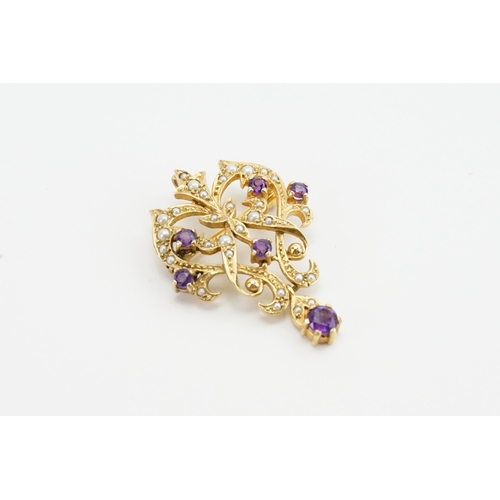 242 - A 9ct yellow gold Amethyst and pearl set brooch, with pendant attachment. Weight 6.8g.