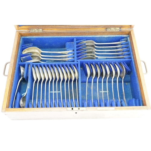 123 - A part canteen of silver cutlery. Circa 1900. To include 18 desert forks, 11 table forks, 8 teaspoon... 