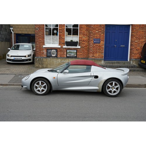 509 - A Lotus Elise 111S 1999T Convertible finished in Silver with Black Velour & a Red Roof. The car incl... 