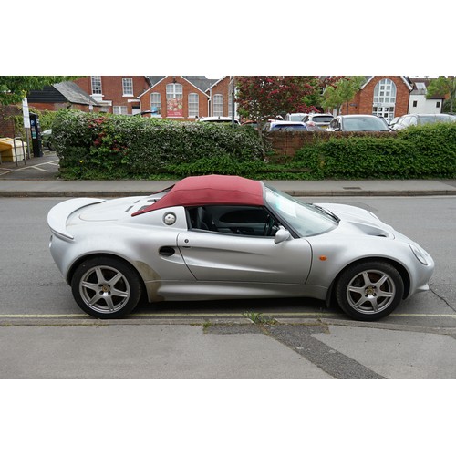 509 - A Lotus Elise 111S 1999T Convertible finished in Silver with Black Velour & a Red Roof. The car incl... 