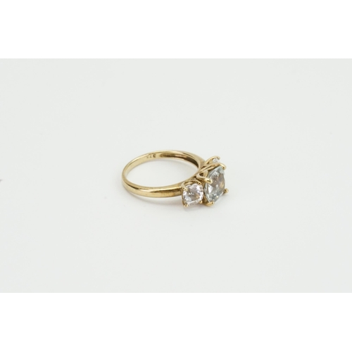 84 - A 9ct gold ring. Weight 3.3g. Size N.