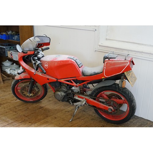 502 - A Gilero Saturno 500 Bialbero Motor Bike in Red. The Bike was Registered on the 8th May 1991 & has c... 