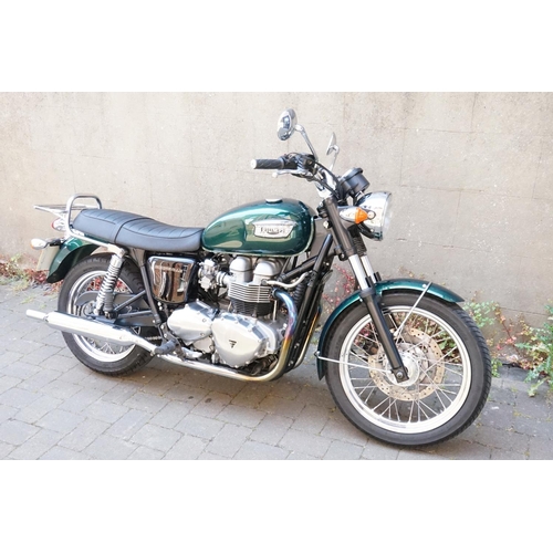 501 - A lovely 2007 “Triumph 800 Bonneville” finished in Green Metallic, 1 Owner and only 11,200 miles fro... 