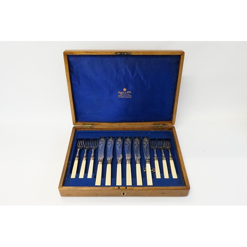 90 - A Part Canteen of Fish Cutlery in Original Case.