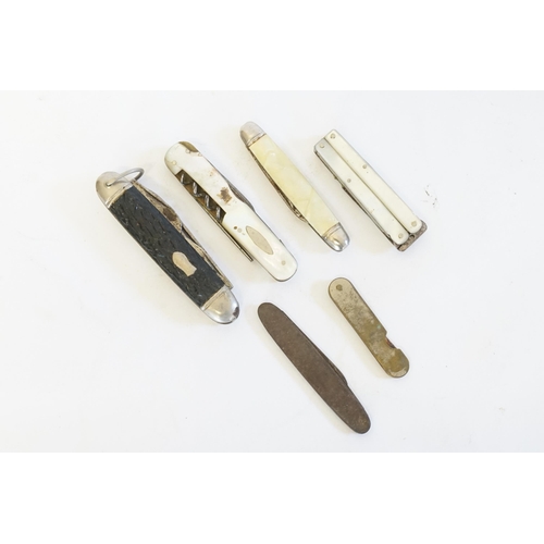 274 - A Collection of Mother of Pearl & Horn Pen Knives. (AF).