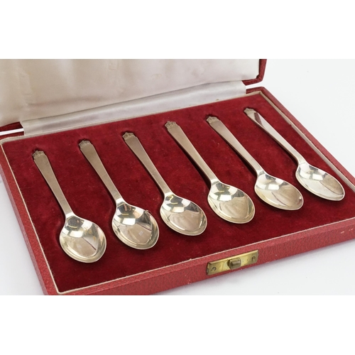 32 - A Set of Six 1953 Coronation mark Silver Tea Spoons with Crown Tops in Case, Edinburgh Hall Mark.