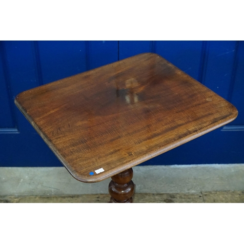 483 - An Antique Mahogany Side Table with a Tripod Base. Measuring: 55cms across x 47cms deep x 67cms High... 