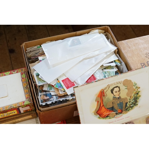 225 - A Large Tub of Used Stamps to include a large Collection of 