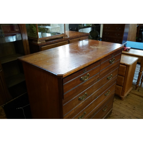 520 - A Four Drawers Graduated Chest of Drawers with Brass Handles & Original Castors. Measuring: 111cms a... 